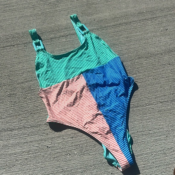 Aerie one piece swimsuit NWT - Picture 4 of 7